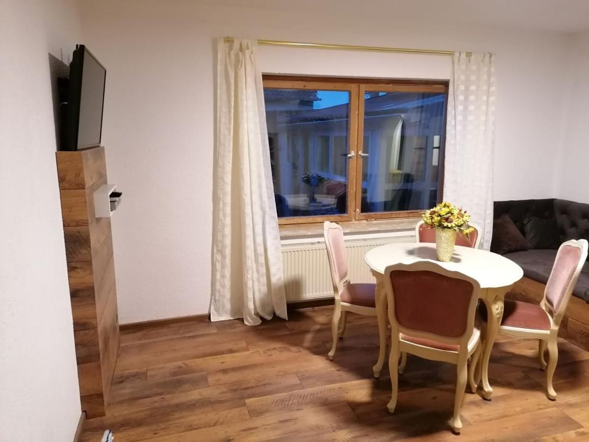 Ferienwohnung Helli ไทเซนดอร์ฟ ภายนอก รูปภาพ