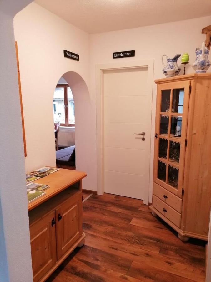 Ferienwohnung Helli ไทเซนดอร์ฟ ภายนอก รูปภาพ
